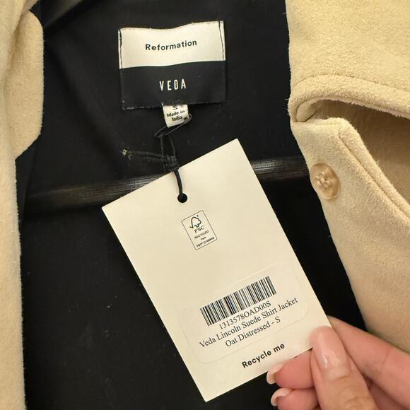 New Reformation Veda Lincoln Suede Shirt Jacket - Picture 10 of 10